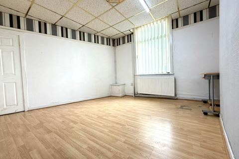 3 bedroom terraced house for sale, Carr Street, Blackburn. Lancs. BB1 7NE