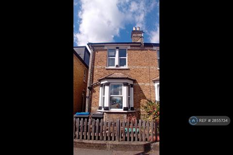 3 bedroom semi-detached house to rent, Villiers Road, Kingston Upon Thames, KT1