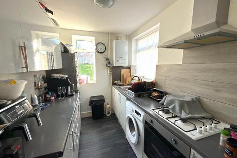 3 bedroom end of terrace house for sale, Round Green, Luton LU2