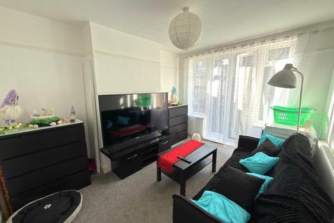 3 bedroom end of terrace house for sale, Round Green, Luton LU2