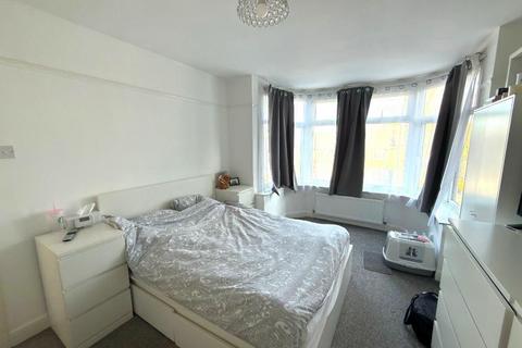 3 bedroom end of terrace house for sale, Round Green, Luton LU2
