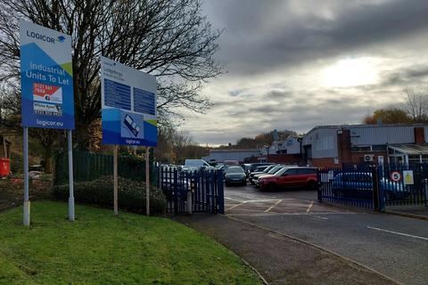 Warehouse to rent, Cradley Rd Dudley DY2 9SW