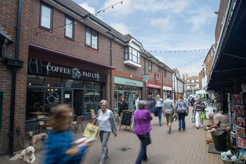 Retail property (high street) for sale, 6-8 Sayers Ln Tenterden TN30 6BW