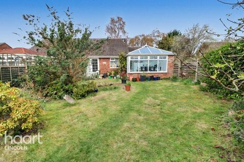 2 bedroom bungalow for sale, Neile Close, Lincoln