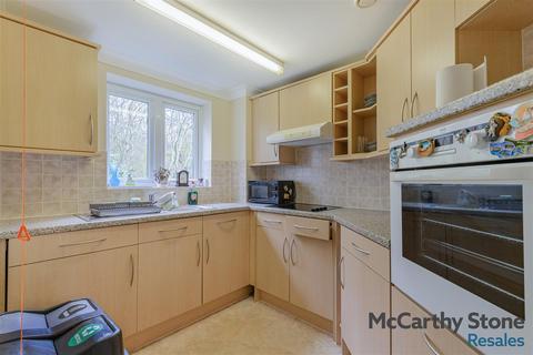 1 bedroom apartment for sale, High Street South, Rushden, Northamptonshire, NN10 0FR