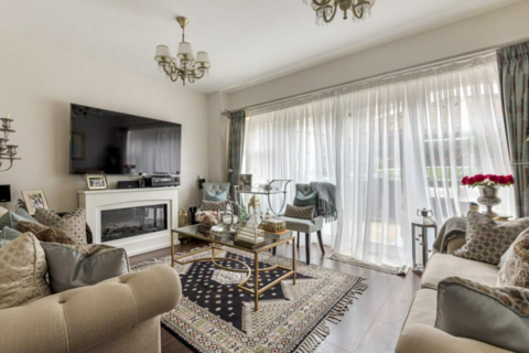 3 bedroom terraced house for sale, Wilkes Close, London