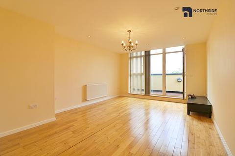 2 bedroom flat to rent, Peacock Close, London