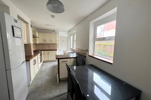 1 bedroom in a house share to rent, De La Pole Avenue, Hull HU3