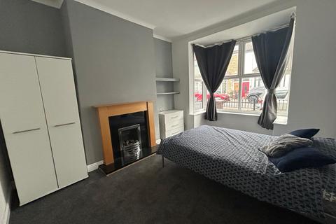 1 bedroom in a house share to rent, De La Pole Avenue, Hull HU3