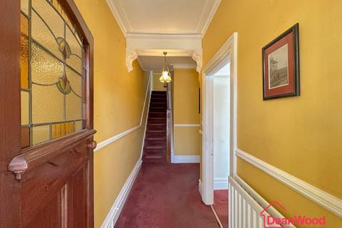 3 bedroom end of terrace house for sale, 11 Royal Drive, Onchan