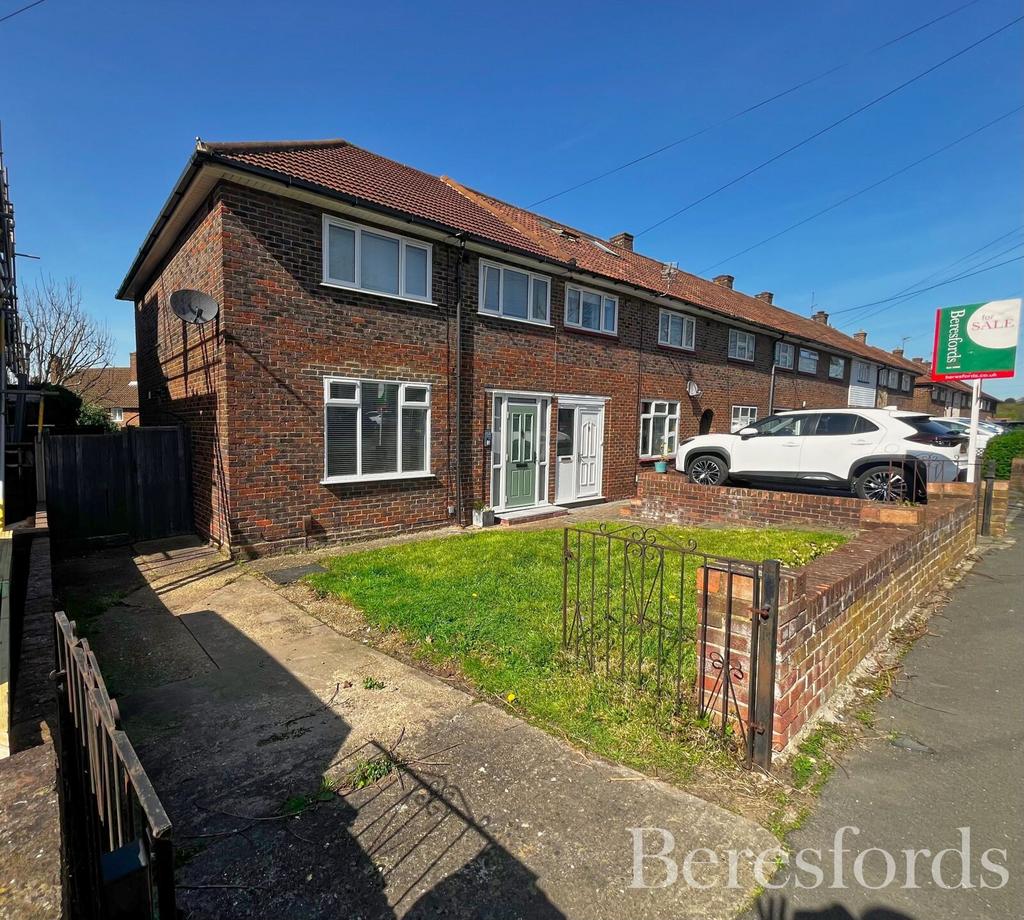 Faringdon Avenue, Romford, RM3 3 bed end of terrace house for sale - £ ...