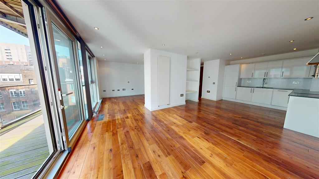 Apartment in Manchester, City Centre - View 2