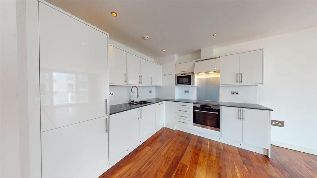 Apartment in Manchester, City Centre - View 4