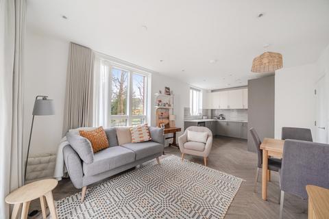 2 bedroom flat for sale, Fellowes Rise, Winchester, Hampshire, SO22