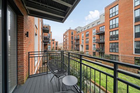 2 bedroom flat for sale, Fellowes Rise, Winchester, Hampshire, SO22