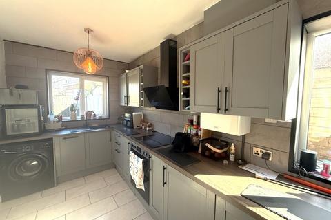 3 bedroom semi-detached house for sale, Savage Road, East Yorkshire YO15
