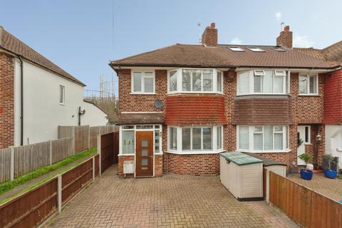 3 bedroom end of terrace house for sale, Kingshill Avenue, Worcester Park, Surrey, KT4