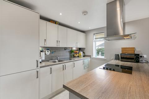 2 bedroom apartment for sale, Staines Road West, Sunbury-on-Thames, Surrey, TW16
