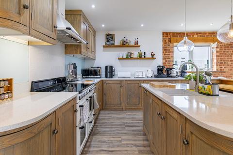 5 bedroom barn conversion to rent, Parson Drove
