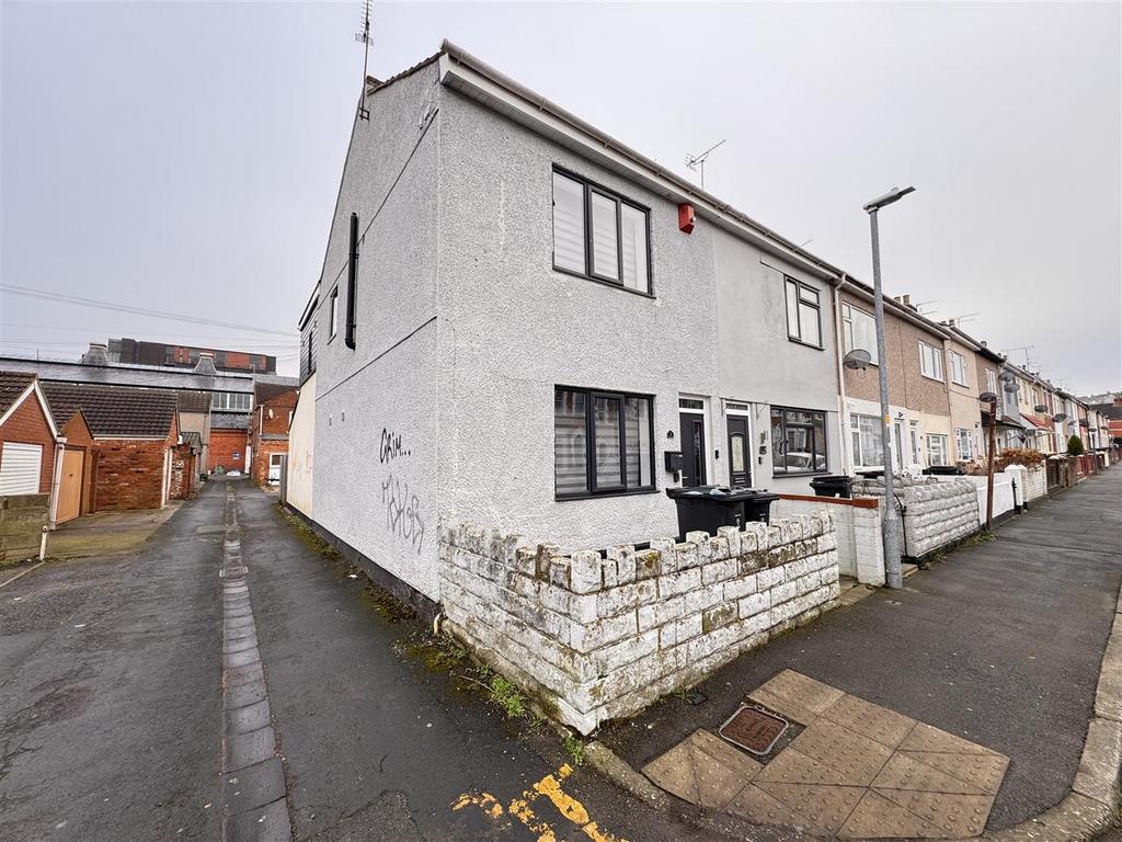 Theobald Street, Swindon SN1 1 bed in a house share - £750 pcm (£173 pw)