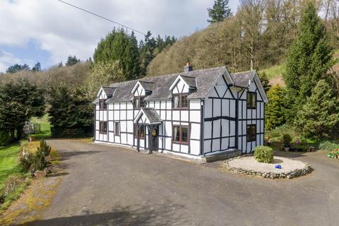 4 bedroom country house for sale, Llangyniew, Welshpool