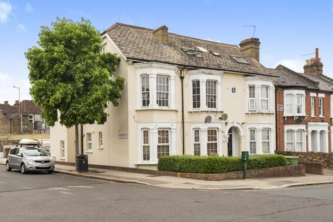 Underhill Road, East Dulwich, London, SE22