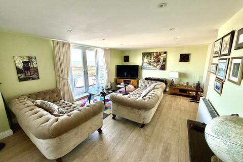 3 bedroom penthouse for sale, Mansion House, Marina
