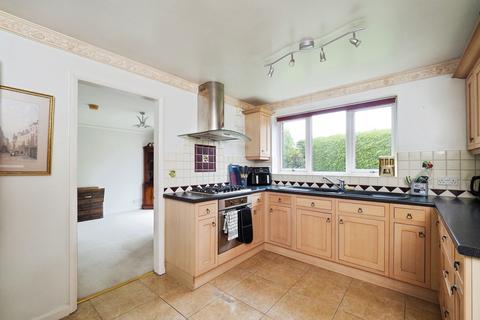 4 bedroom detached house for sale, Blenheim Avenue, Lowdham, Nottingham, Nottinghamshire, NG14