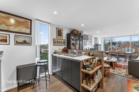 2 bedroom apartment for sale, Spectrum Way, London
