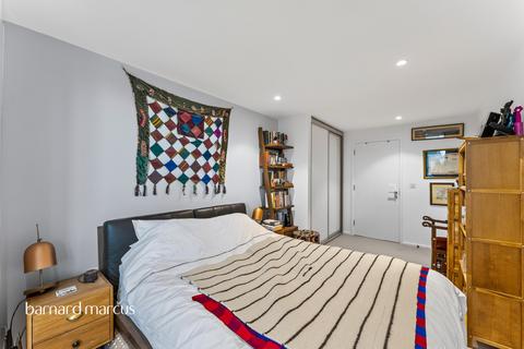 2 bedroom apartment for sale, Spectrum Way, London