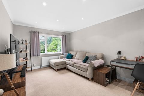 1 bedroom flat for sale, School Lane, Essendon, AL9