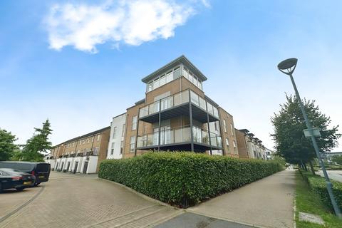 2 bedroom flat to rent, Hampton House, 41 Autumn Way, West Drayton, UB7