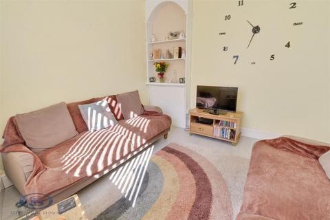 2 bedroom end of terrace house for sale, Madeley Street, Crewe
