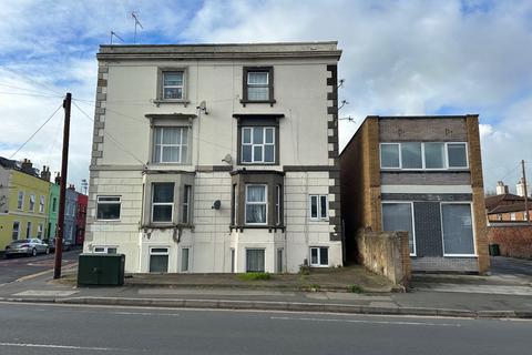 undefined, Kingsholm Road, Gloucester, GL1