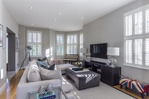 6 bedroom semi-detached house to rent, Coppetts Road London N10