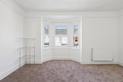 3 bedroom terraced house to rent, Edith Road, Grandpont, Oxford, OX1