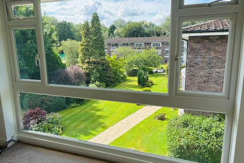 2 bedroom flat for sale, Chestnut Court, Warren Close, Bramhall, SK7