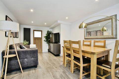 4 bedroom semi-detached house for sale, Stanley Drive, Timperley, Altrincham, WA15