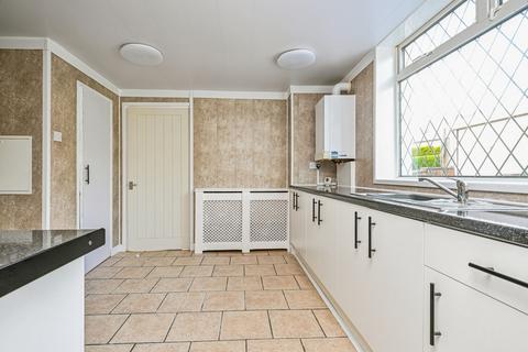 3 bedroom semi-detached house for sale, Brooklands Drive, Leeds, LS14