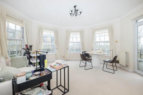 2 bedroom flat for sale, Southlands Drive, London, SW19