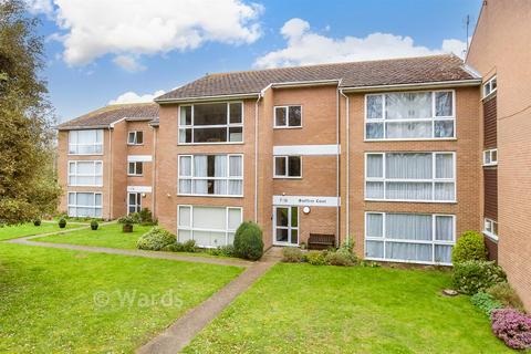 2 bedroom flat for sale, Geoffrey Court, Birchington CT7