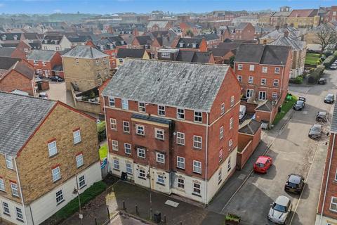 2 bedroom apartment to rent, Old Dickens Heath Road, Solihull B90