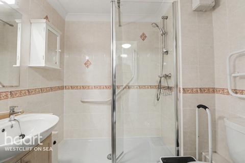 1 bedroom flat for sale, Hamlet Court Road, Westcliff-On-Sea