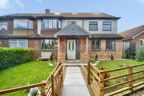 5 bedroom semi-detached house for sale, Appleby Street, Cheshunt, Waltham Cross