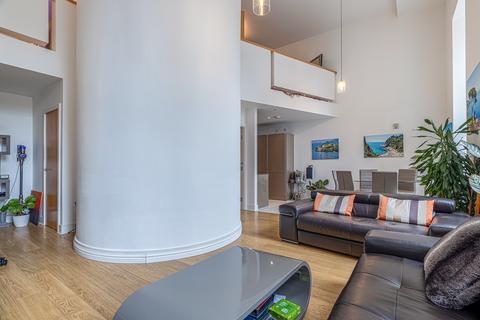 2 bedroom apartment to rent, Ingram Street, Glasgow, Glasgow City