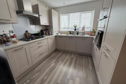 3 bedroom detached house for sale, Farmyard Close, Northampton NN3