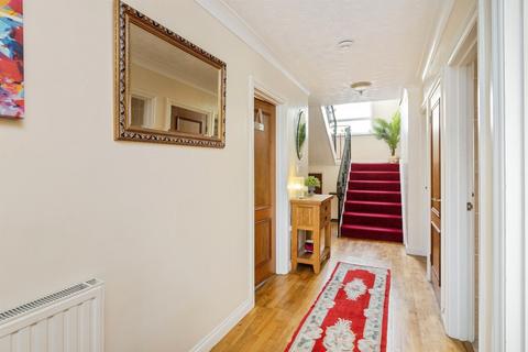 5 bedroom detached house for sale, Summerland Close, Dawlish