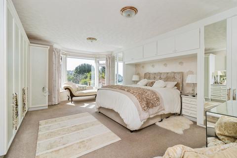 5 bedroom detached house for sale, Summerland Close, Dawlish