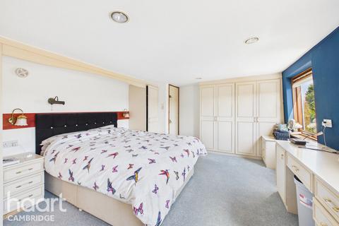4 bedroom semi-detached house for sale, Peverel Road, Cambridge