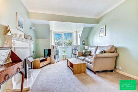 1 bedroom retirement property for sale, Mayfield Avenue, London